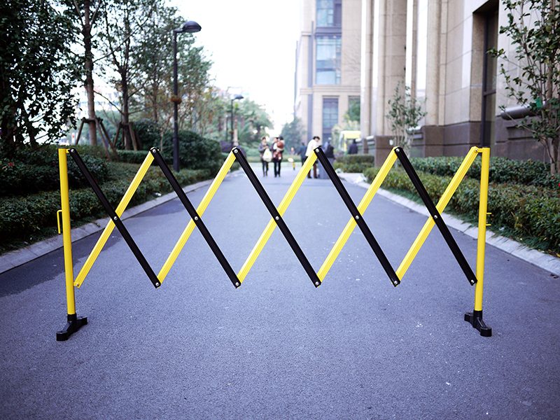 expandable barriers